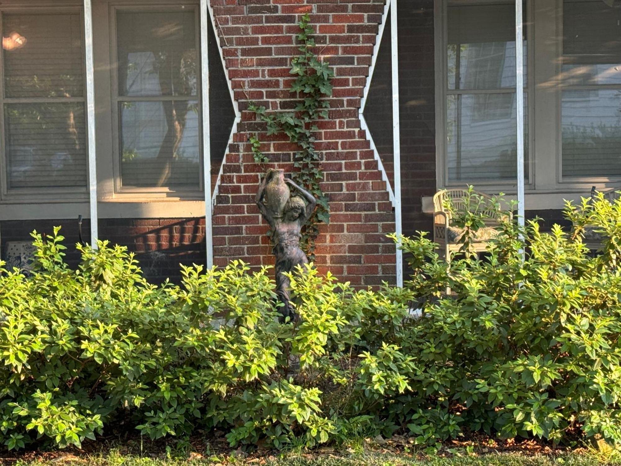 Southern Elegance In Heart Of Memphis Eksteriør bilde